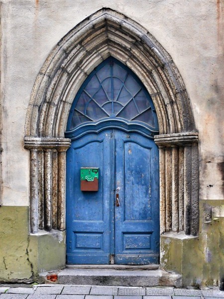 door-1709271_960_720 193108