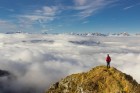 Gūsti iedvesmu slēpošanas brīvdienām - aplūko varenos Alpu kalnus!