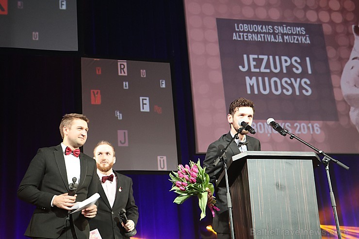 100 labākās Travelnews.lv bildes no latgaliešu kultūras gada balvas «Boņuks 2016», kur 26.02.2017 Rēzeknē pulcējās latgalieši un viesi 100 labākās Travelnews.lv bildes no latgaliešu kultūras gada balvas «Boņuks 2016», kur 26.02.2017 Rēzeknē pulcējās latgalieši un viesi 193272