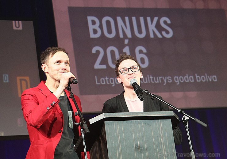 100 labākās Travelnews.lv bildes no latgaliešu kultūras gada balvas «Boņuks 2016», kur 26.02.2017 Rēzeknē pulcējās latgalieši un viesi 100 labākās Travelnews.lv bildes no latgaliešu kultūras gada balvas «Boņuks 2016», kur 26.02.2017 Rēzeknē pulcējās latgalieši un viesi 193287