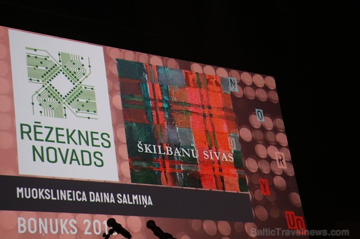 100 labākās Travelnews.lv bildes no latgaliešu kultūras gada balvas «Boņuks 2016», kur 26.02.2017 Rēzeknē pulcējās latgalieši un viesi 100 labākās Travelnews.lv bildes no latgaliešu kultūras gada balvas «Boņuks 2016», kur 26.02.2017 Rēzeknē pulcējās latgalieši un viesi 193303