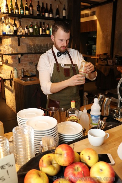 Rīgas kafejnīca un grauzdētava uz Miera ielas «Rocket Bean Roastery» veselu nedēļu atzīmē 2 gadu jubileju Rīgas kafejnīca un grauzdētava uz Miera ielas «Rocket Bean Roastery» veselu nedēļu atzīmē 2 gadu jubileju 194005