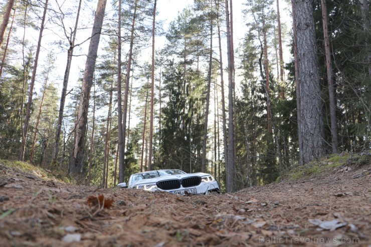 Travelnews.lv redakcija apceļo Vidzemi ar jauno BMW 530d XDrive 194178