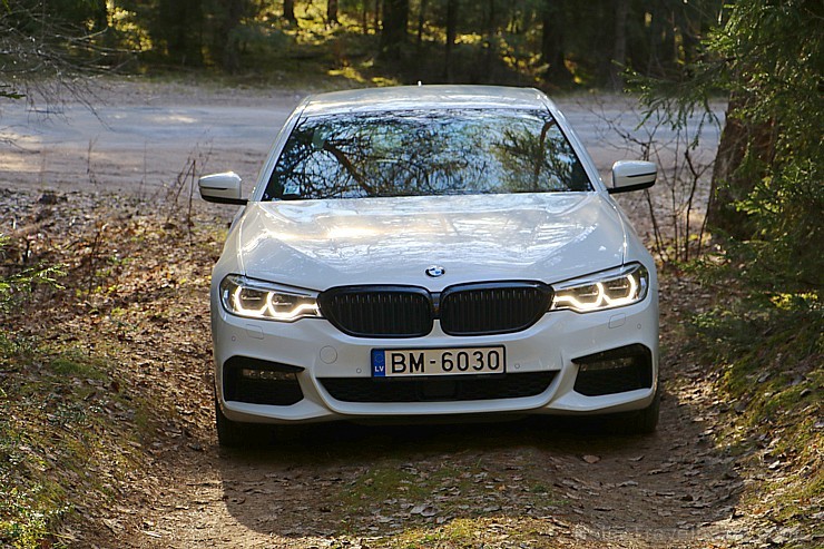 Travelnews.lv redakcija apceļo Vidzemi ar jauno BMW 530d XDrive 194204