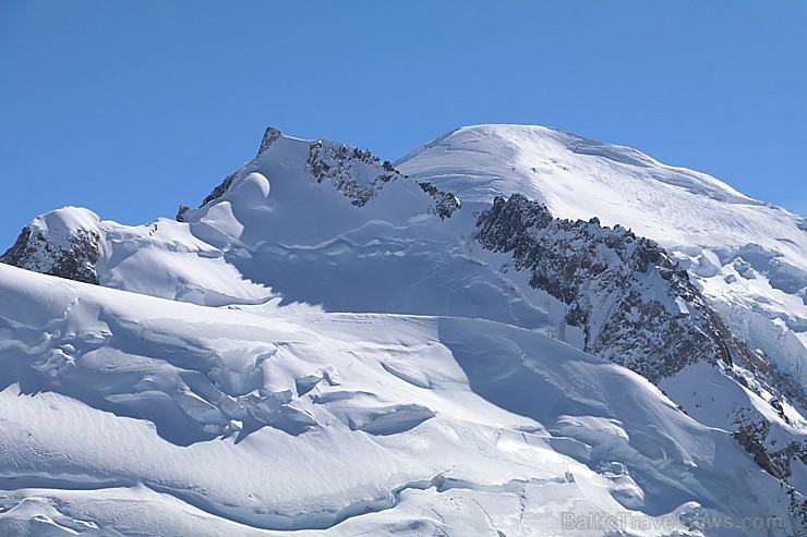 Travelnews.lv redakcija apmeklē 3 842 metru augsto Alpu virsotni «Aiguille du Midi». Atbalsta: Club Med Travelnews.lv redakcija apmeklē 3 842 metru augsto Alpu virsotni «Aiguille du Midi». Atbalsta: Club Med 194551