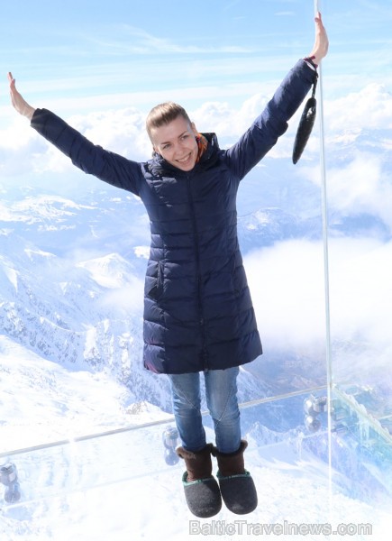Travelnews.lv redakcija apmeklē 3 842 metru augsto Alpu virsotni «Aiguille du Midi». Atbalsta: Club Med Travelnews.lv redakcija apmeklē 3 842 metru augsto Alpu virsotni «Aiguille du Midi». Atbalsta: Club Med 194555
