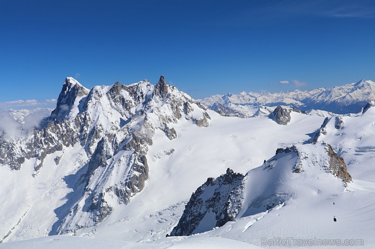 Travelnews.lv redakcija apmeklē 3 842 metru augsto Alpu virsotni «Aiguille du Midi». Atbalsta: Club Med Travelnews.lv redakcija apmeklē 3 842 metru augsto Alpu virsotni «Aiguille du Midi». Atbalsta: Club Med 194566