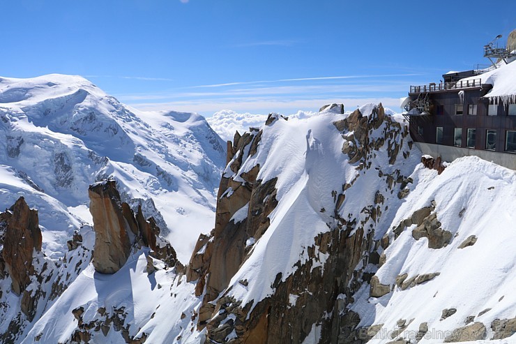 Travelnews.lv redakcija apmeklē 3 842 metru augsto Alpu virsotni «Aiguille du Midi». Atbalsta: Club Med Travelnews.lv redakcija apmeklē 3 842 metru augsto Alpu virsotni «Aiguille du Midi». Atbalsta: Club Med 194568