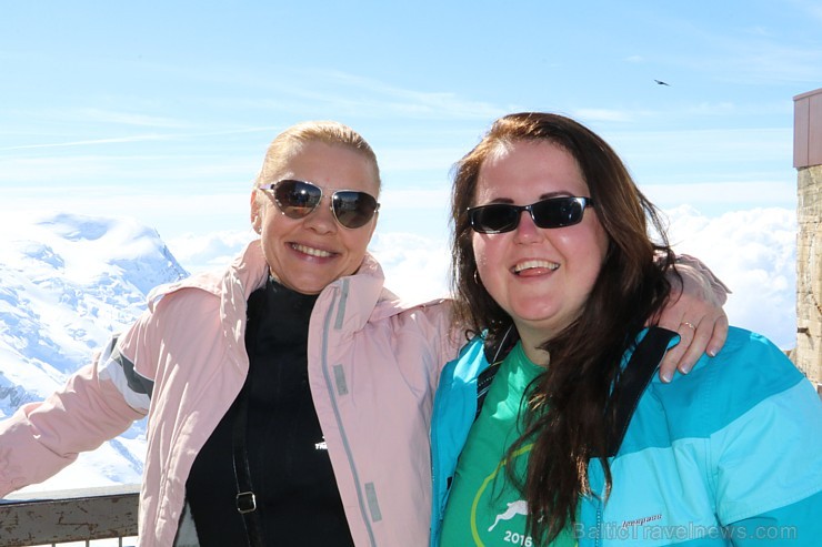Travelnews.lv redakcija apmeklē 3 842 metru augsto Alpu virsotni «Aiguille du Midi». Atbalsta: Club Med Travelnews.lv redakcija apmeklē 3 842 metru augsto Alpu virsotni «Aiguille du Midi». Atbalsta: Club Med 194577