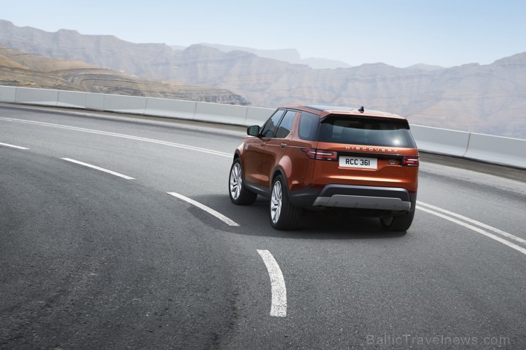 Jaunais Land Rover Discovery pieejams arī Latvijā 194736