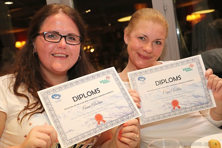 Travelnews.lv redakcija izbauda izslavēto «Club Med Chamonix» ēdināšanas servisu - viss iekļauts. Atbalsta: Club Med Travelnews.lv redakcija izbauda izslavēto «Club Med Chamonix» ēdināšanas servisu - viss iekļauts. Atbalsta: Club Med 195223