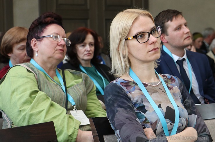 Latgolys symtgadis kongresa rezolūcija, kas tika pieņemta 6.05.2017 Rēzeknē, aicina stiprināt un attīstīt latgalisko kultūrvidi Latgalē Latgolys symtgadis kongresa rezolūcija, kas tika pieņemta 6.05.2017 Rēzeknē, aicina stiprināt un attīstīt latgalisko kultūrvidi Latgalē 197381