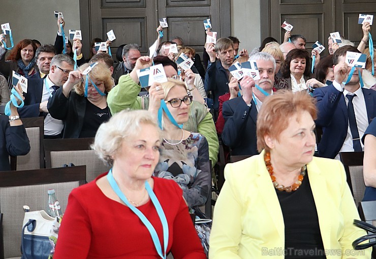 Latgolys symtgadis kongresa rezolūcija, kas tika pieņemta 6.05.2017 Rēzeknē, aicina stiprināt un attīstīt latgalisko kultūrvidi Latgalē Latgolys symtgadis kongresa rezolūcija, kas tika pieņemta 6.05.2017 Rēzeknē, aicina stiprināt un attīstīt latgalisko kultūrvidi Latgalē 197389