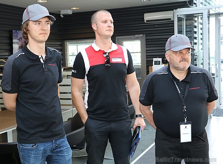 Travelnews.lv redakcija izbrauc «Porsche Road Tour» ar 8 spēkratiem un izbauda Vidzemes pavasari Travelnews.lv redakcija izbrauc «Porsche Road Tour» ar 8 spēkratiem un izbauda Vidzemes pavasari 197667