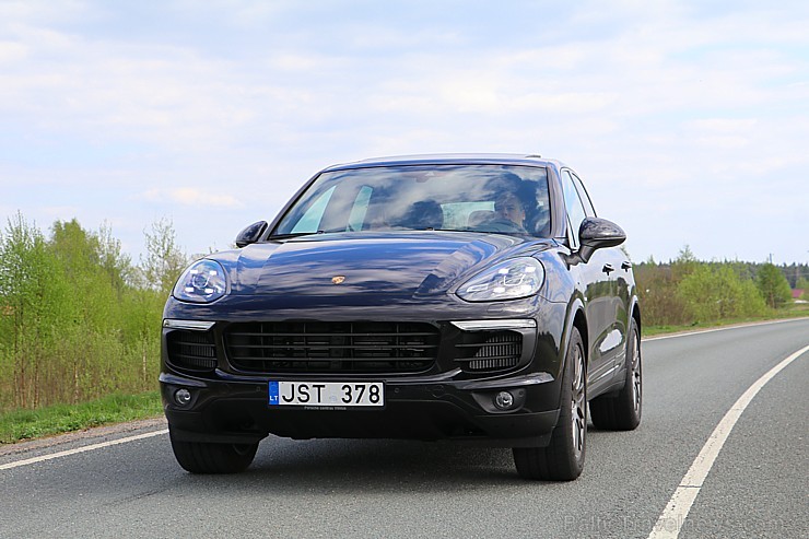 Travelnews.lv redakcija izbrauc «Porsche Road Tour» ar 8 spēkratiem un izbauda Vidzemes pavasari Travelnews.lv redakcija izbrauc «Porsche Road Tour» ar 8 spēkratiem un izbauda Vidzemes pavasari 197674