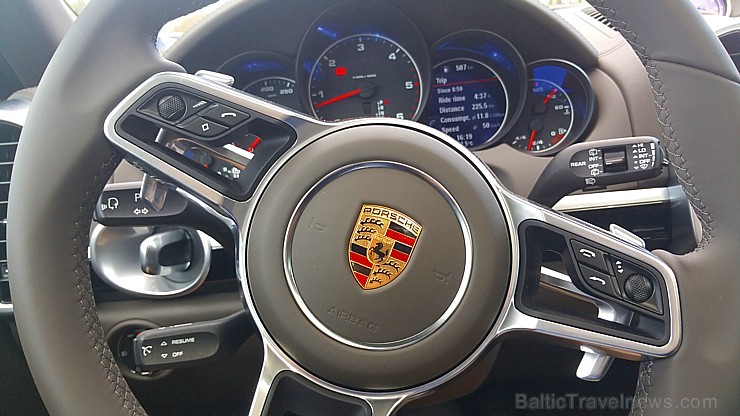 Travelnews.lv redakcija izbrauc «Porsche Road Tour» ar 8 spēkratiem un izbauda Vidzemes pavasari Travelnews.lv redakcija izbrauc «Porsche Road Tour» ar 8 spēkratiem un izbauda Vidzemes pavasari 197724
