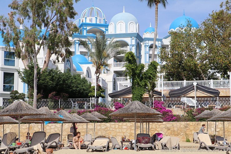 «Novatours Summer Breeze» dalībnieki izbauda «Rubi Platinum Spa Resort & Suites» pludmali Turcijā «Novatours Summer Breeze» dalībnieki izbauda «Rubi Platinum Spa Resort & Suites» pludmali Turcijā 198017