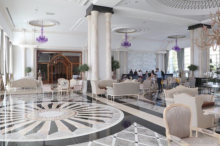 «Novatours Summer Breeze» dalībnieki iepazīst Turcijas viesnīcu «Rubi Platinum Spa Resort & Suites» «Novatours Summer Breeze» dalībnieki iepazīst Turcijas viesnīcu «Rubi Platinum Spa Resort & Suites» 198153