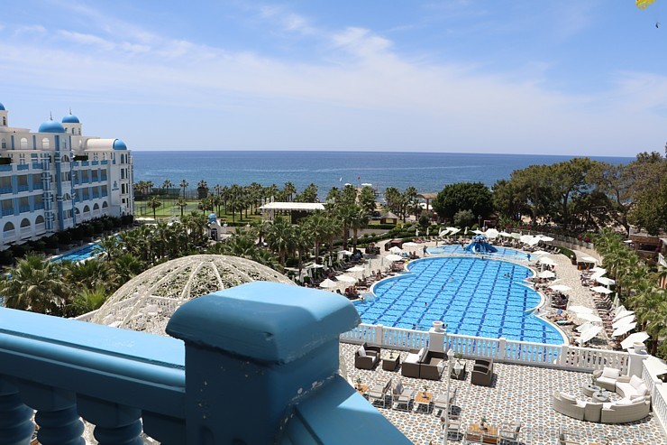 «Novatours Summer Breeze» dalībnieki iepazīst Turcijas viesnīcu «Rubi Platinum Spa Resort & Suites» «Novatours Summer Breeze» dalībnieki iepazīst Turcijas viesnīcu «Rubi Platinum Spa Resort & Suites» 198168