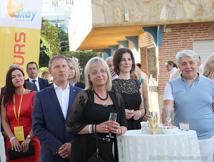 «Novatours Summer Breeze» dalībnieki ballējas Turcijas viesnīcā «Rubi Platinum Spa Resort & Suites» «Novatours Summer Breeze» dalībnieki ballējas Turcijas viesnīcā «Rubi Platinum Spa Resort & Suites» 198822