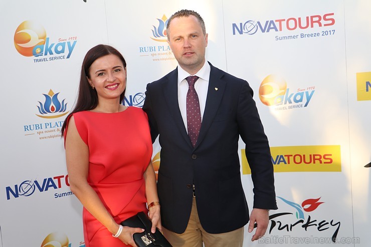 «Novatours Summer Breeze» dalībnieki ballējas Turcijas viesnīcā «Rubi Platinum Spa Resort & Suites» «Novatours Summer Breeze» dalībnieki ballējas Turcijas viesnīcā «Rubi Platinum Spa Resort & Suites» 198838