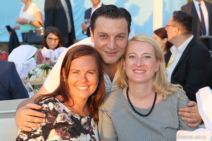 «Novatours Summer Breeze» dalībnieki ballējas Turcijas viesnīcā «Rubi Platinum Spa Resort & Suites» «Novatours Summer Breeze» dalībnieki ballējas Turcijas viesnīcā «Rubi Platinum Spa Resort & Suites» 198862