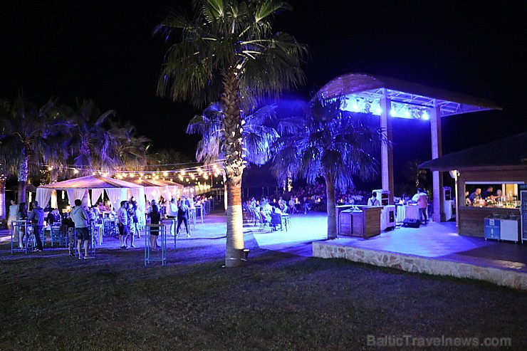 «Novatours Summer Breeze» dalībnieki ballējas Turcijas viesnīcā «Rubi Platinum Spa Resort & Suites» «Novatours Summer Breeze» dalībnieki ballējas Turcijas viesnīcā «Rubi Platinum Spa Resort & Suites» 198883