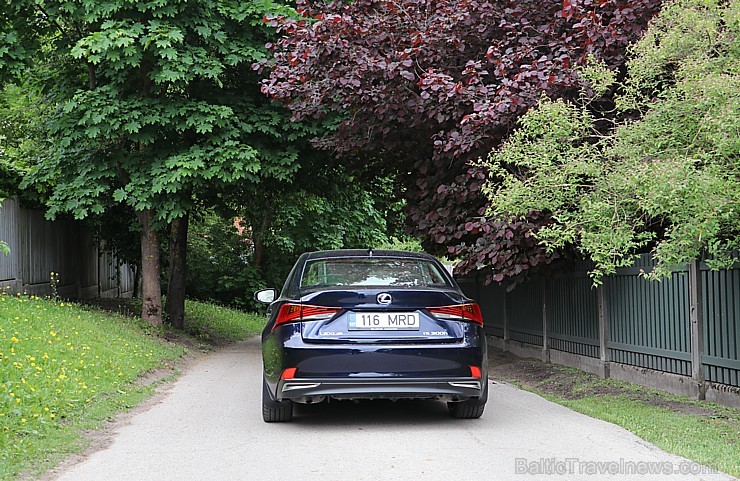 Travelnews.lv redakcija ar jauno «Lexus IS300H» apceļo Latgali un 4 dienās nobrauc 1000 km garu maršrutu Travelnews.lv redakcija ar jauno «Lexus IS300H» apceļo Latgali un 4 dienās nobrauc 1000 km garu maršrutu 199073