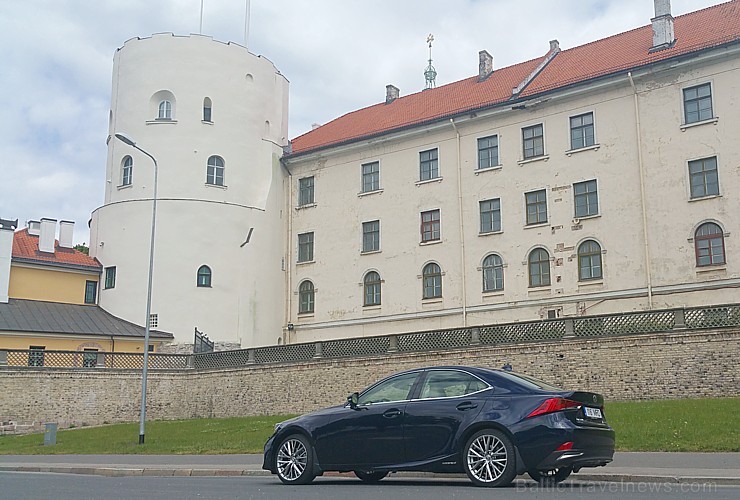 Travelnews.lv redakcija ar jauno «Lexus IS300H» apceļo Latgali un 4 dienās nobrauc 1000 km garu maršrutu Travelnews.lv redakcija ar jauno «Lexus IS300H» apceļo Latgali un 4 dienās nobrauc 1000 km garu maršrutu 199078