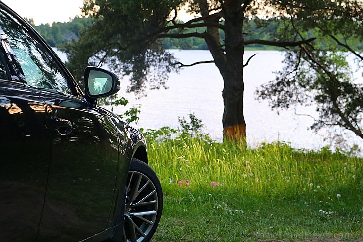 Travelnews.lv redakcija ar jauno «Lexus IS300H» apceļo Latgali un 4 dienās nobrauc 1000 km garu maršrutu Travelnews.lv redakcija ar jauno «Lexus IS300H» apceļo Latgali un 4 dienās nobrauc 1000 km garu maršrutu 199082