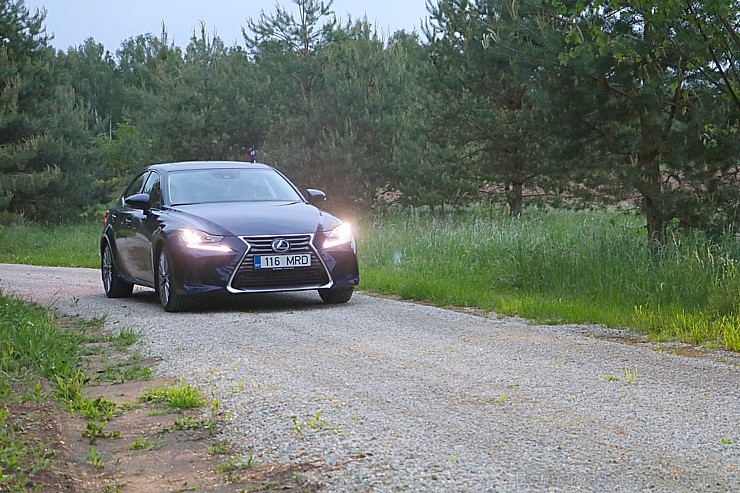 Travelnews.lv redakcija ar jauno «Lexus IS300H» apceļo Latgali un 4 dienās nobrauc 1000 km garu maršrutu Travelnews.lv redakcija ar jauno «Lexus IS300H» apceļo Latgali un 4 dienās nobrauc 1000 km garu maršrutu 199089