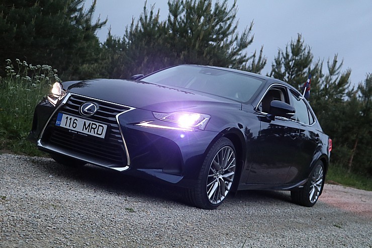 Travelnews.lv redakcija ar jauno «Lexus IS300H» apceļo Latgali un 4 dienās nobrauc 1000 km garu maršrutu Travelnews.lv redakcija ar jauno «Lexus IS300H» apceļo Latgali un 4 dienās nobrauc 1000 km garu maršrutu 199093
