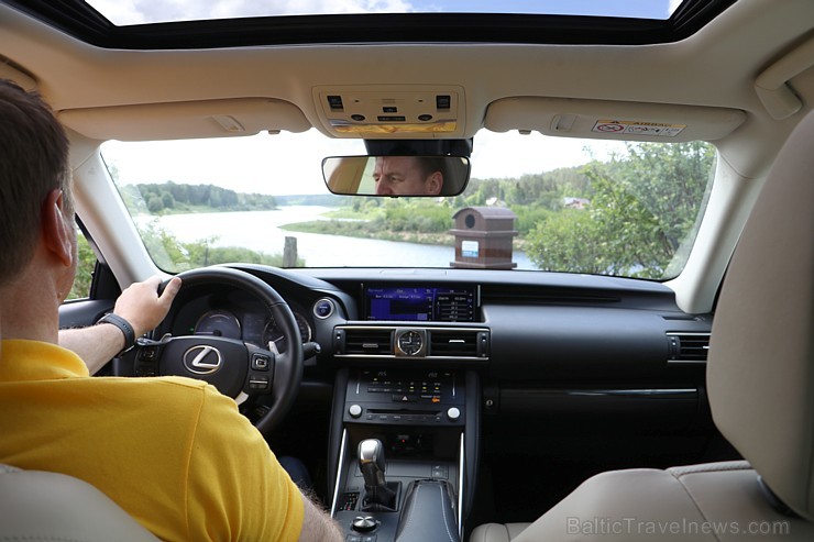 Travelnews.lv redakcija ar jauno «Lexus IS300H» apceļo Latgali un 4 dienās nobrauc 1000 km garu maršrutu Travelnews.lv redakcija ar jauno «Lexus IS300H» apceļo Latgali un 4 dienās nobrauc 1000 km garu maršrutu 199106
