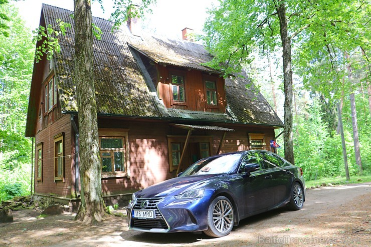 Travelnews.lv redakcija ar jauno «Lexus IS300H» apceļo Latgali un 4 dienās nobrauc 1000 km garu maršrutu Travelnews.lv redakcija ar jauno «Lexus IS300H» apceļo Latgali un 4 dienās nobrauc 1000 km garu maršrutu 199110