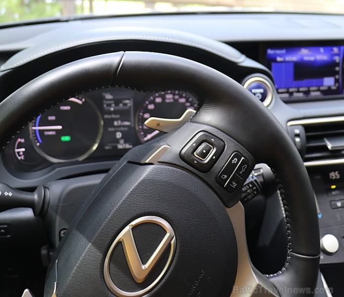 Travelnews.lv redakcija ar jauno «Lexus IS300H» apceļo Latgali un 4 dienās nobrauc 1000 km garu maršrutu Travelnews.lv redakcija ar jauno «Lexus IS300H» apceļo Latgali un 4 dienās nobrauc 1000 km garu maršrutu 199113