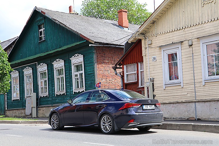 Travelnews.lv redakcija ar jauno «Lexus IS300H» apceļo Latgali un 4 dienās nobrauc 1000 km garu maršrutu Travelnews.lv redakcija ar jauno «Lexus IS300H» apceļo Latgali un 4 dienās nobrauc 1000 km garu maršrutu 199124