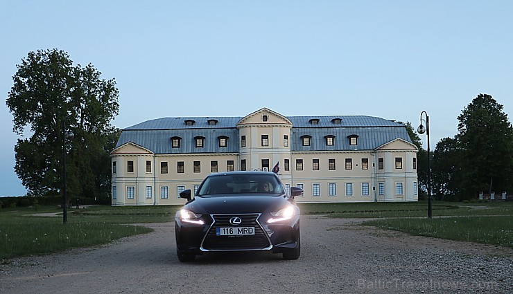 Travelnews.lv redakcija ar jauno «Lexus IS300H» apceļo Latgali un 4 dienās nobrauc 1000 km garu maršrutu Travelnews.lv redakcija ar jauno «Lexus IS300H» apceļo Latgali un 4 dienās nobrauc 1000 km garu maršrutu 199126