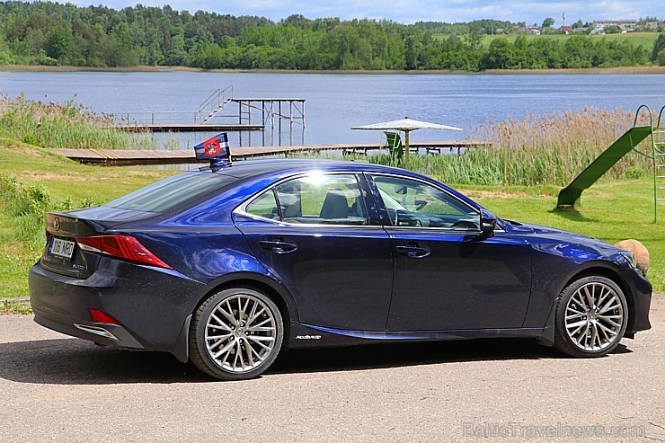 Travelnews.lv redakcija ar jauno «Lexus IS300H» apceļo Latgali un 4 dienās nobrauc 1000 km garu maršrutu Travelnews.lv redakcija ar jauno «Lexus IS300H» apceļo Latgali un 4 dienās nobrauc 1000 km garu maršrutu 199149