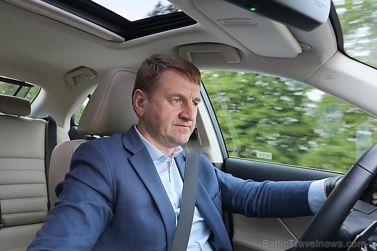Travelnews.lv redakcija ar jauno «Lexus IS300H» apceļo Latgali un 4 dienās nobrauc 1000 km garu maršrutu Travelnews.lv redakcija ar jauno «Lexus IS300H» apceļo Latgali un 4 dienās nobrauc 1000 km garu maršrutu 199154