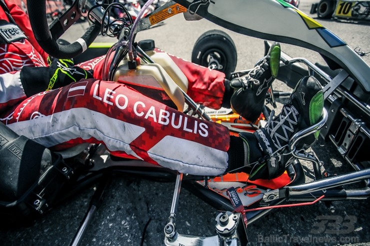 Rīgā «Rotax Nordic Challenge» spēkus mērījuši sporta kartingi 199263