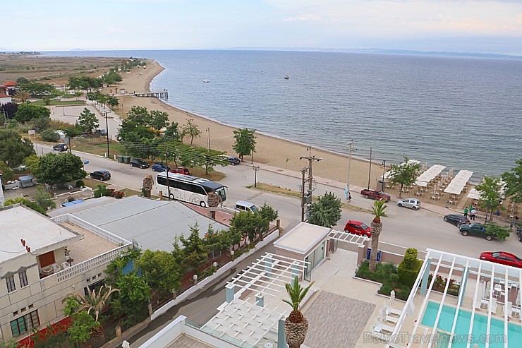 Travelnews.lv kopā ar tūroperatoru «Mouzenidis Travel Latvija» iepazīst Halkidiki viesnīcu «Cronwell Resort Sermilia» Grieķijā Travelnews.lv kopā ar tūroperatoru «Mouzenidis Travel Latvija» iepazīst Halkidiki viesnīcu «Cronwell Resort Sermilia» Grieķijā 199815