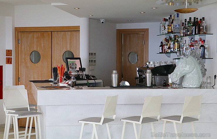 Travelnews.lv kopā ar tūroperatoru «Mouzenidis Travel Latvija» iepazīst Halkidiki viesnīcu «Cronwell Resort Sermilia» Grieķijā Travelnews.lv kopā ar tūroperatoru «Mouzenidis Travel Latvija» iepazīst Halkidiki viesnīcu «Cronwell Resort Sermilia» Grieķijā 199821
