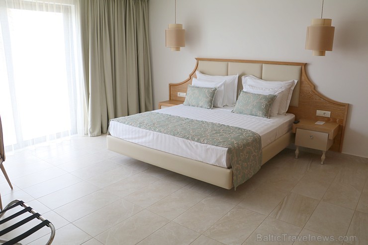Travelnews.lv kopā ar tūroperatoru «Mouzenidis Travel Latvija» iepazīst Halkidiki viesnīcu «Cronwell Resort Sermilia» Grieķijā Travelnews.lv kopā ar tūroperatoru «Mouzenidis Travel Latvija» iepazīst Halkidiki viesnīcu «Cronwell Resort Sermilia» Grieķijā 199827