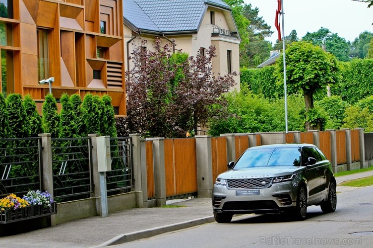 Jaunais Range Rover Velar «atrādījies» Rīgas ielās 199979