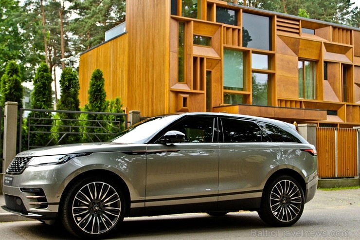 Jaunais Range Rover Velar «atrādījies» Rīgas ielās 199981