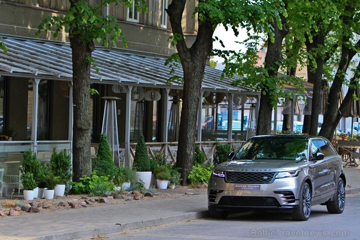 Jaunais Range Rover Velar «atrādījies» Rīgas ielās 199987