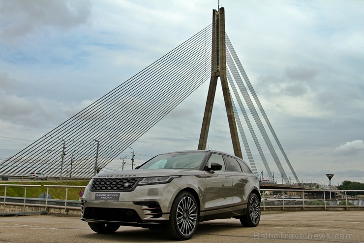 Jaunais Range Rover Velar «atrādījies» Rīgas ielās 199998