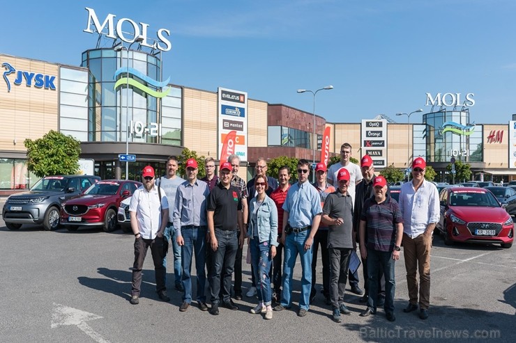 Konkursā «Latvijas Gada auto 2018» noritējis pirmais testa brauciens 200153