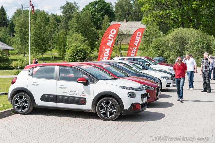Konkursā «Latvijas Gada auto 2018» noritējis pirmais testa brauciens 200161