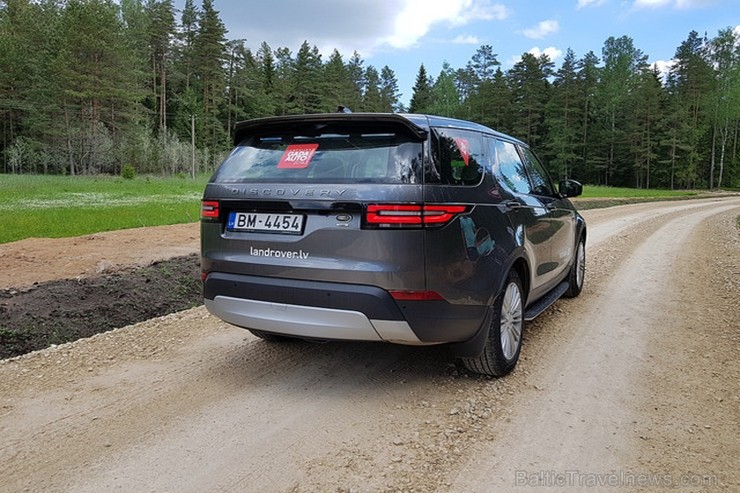 Konkursā «Latvijas Gada auto 2018» noritējis pirmais testa brauciens 200177
